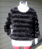 Deze trui is met 3 soorten garens gebreid naar een ontwerp van Klaasje Bonnee
